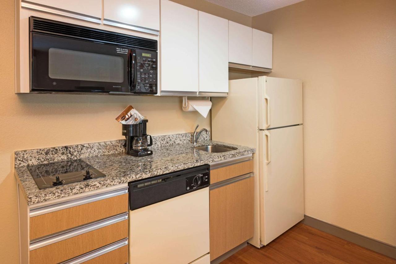 Mainstay Suites Hartford 梅里登 外观 照片