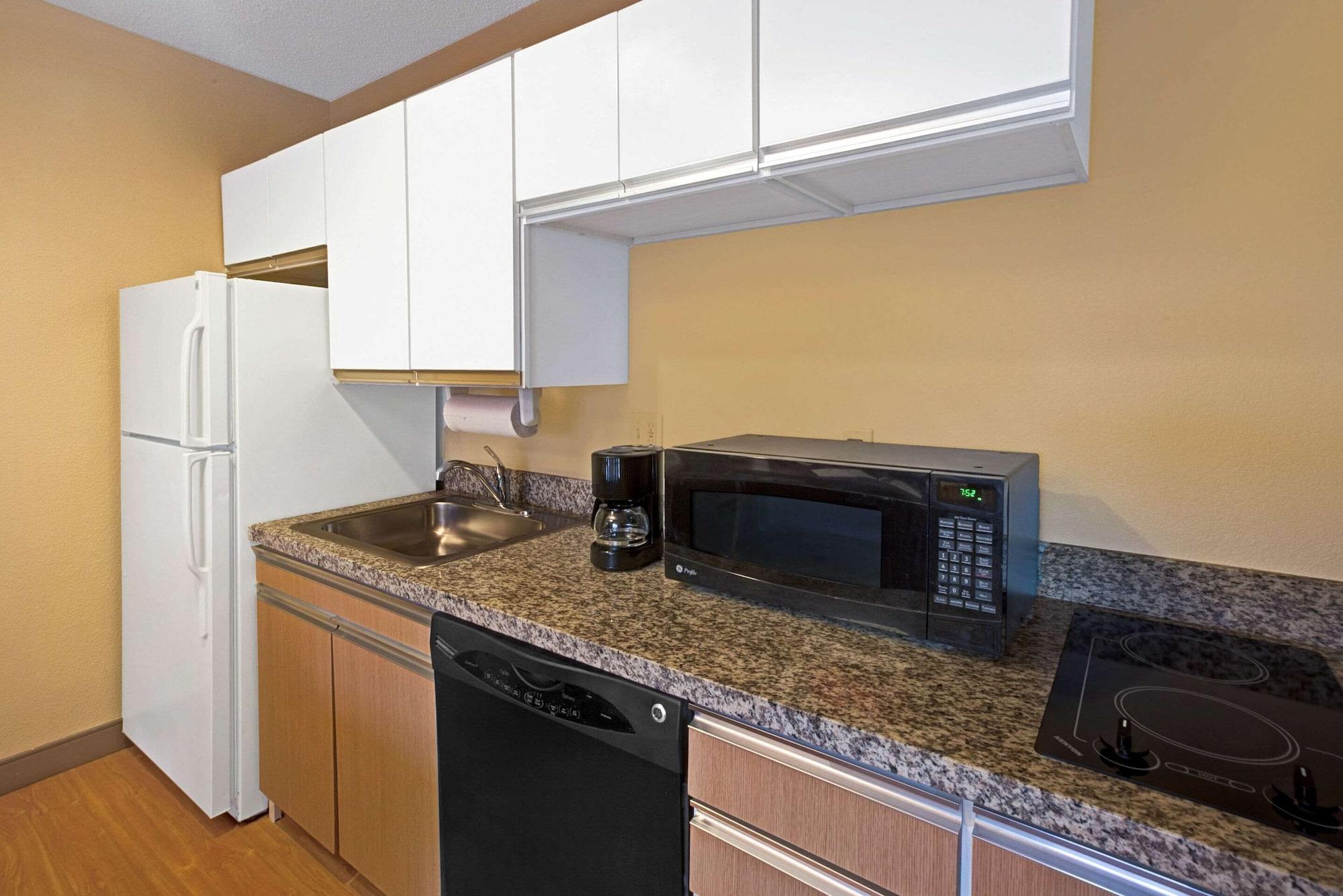 Mainstay Suites Hartford 梅里登 外观 照片