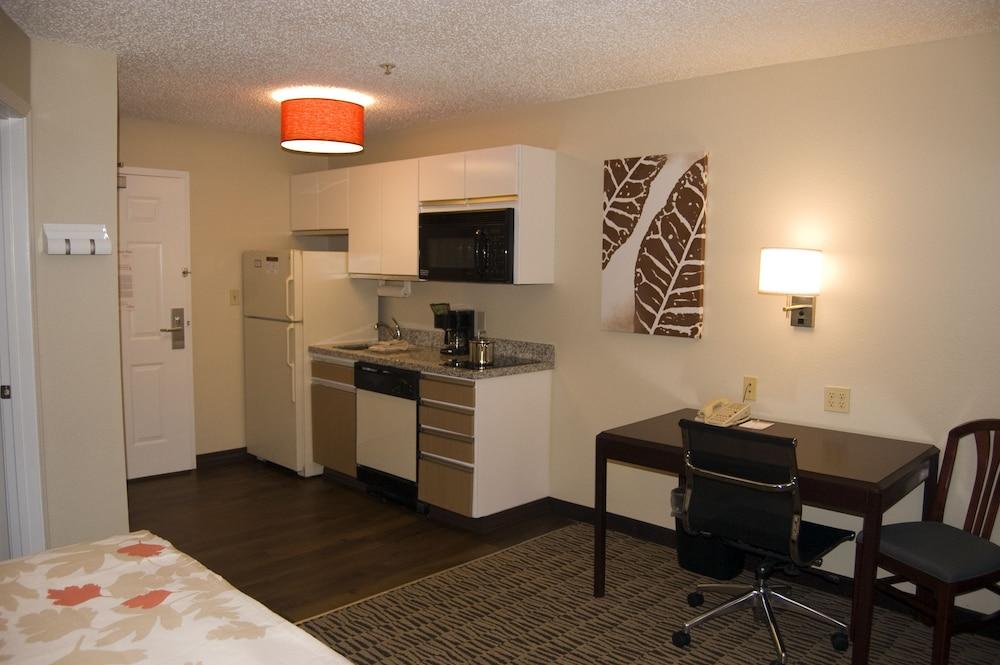 Mainstay Suites Hartford 梅里登 外观 照片