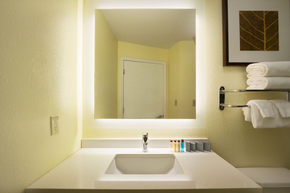 Mainstay Suites Hartford 梅里登 外观 照片