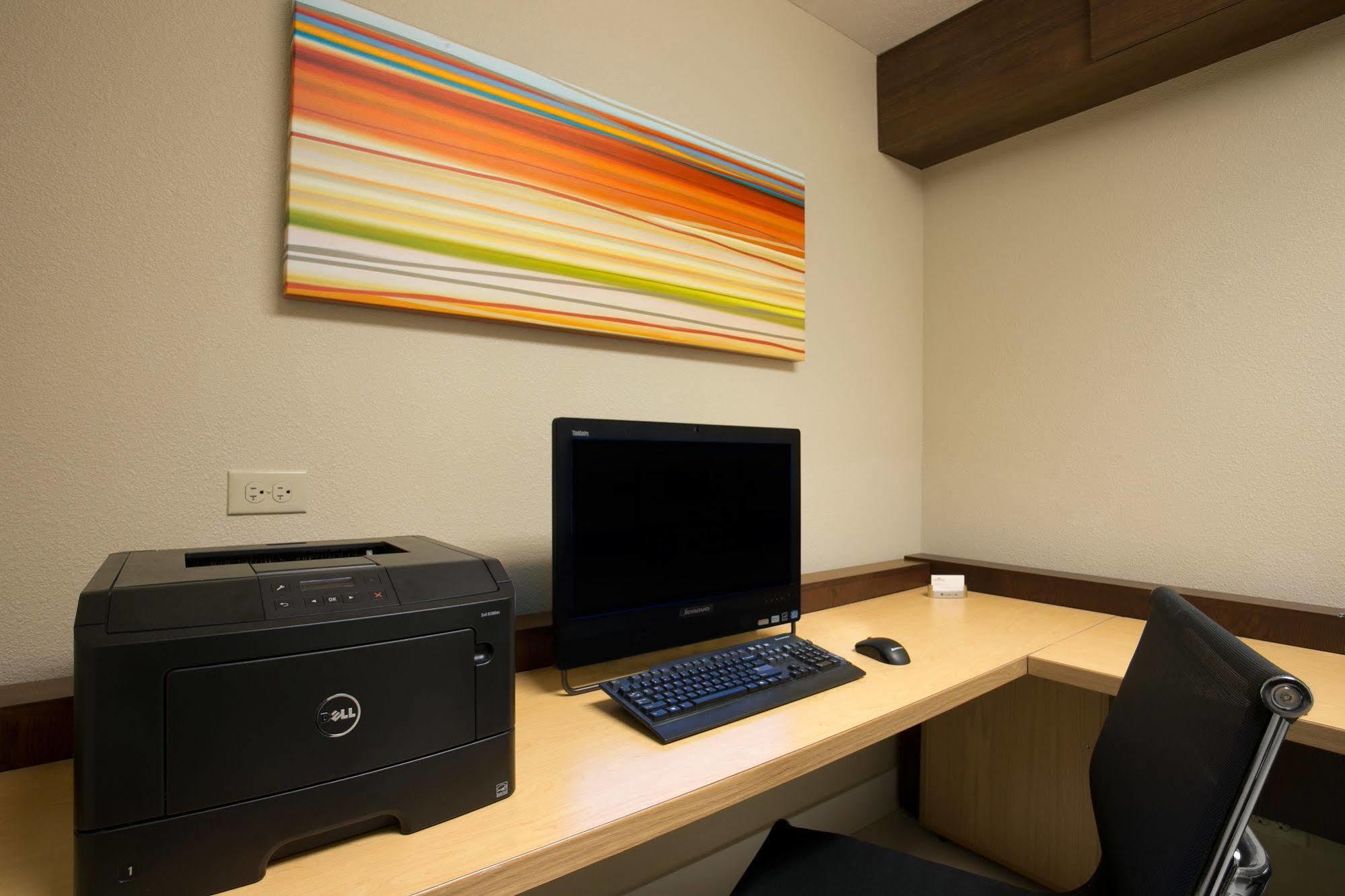 Mainstay Suites Hartford 梅里登 外观 照片